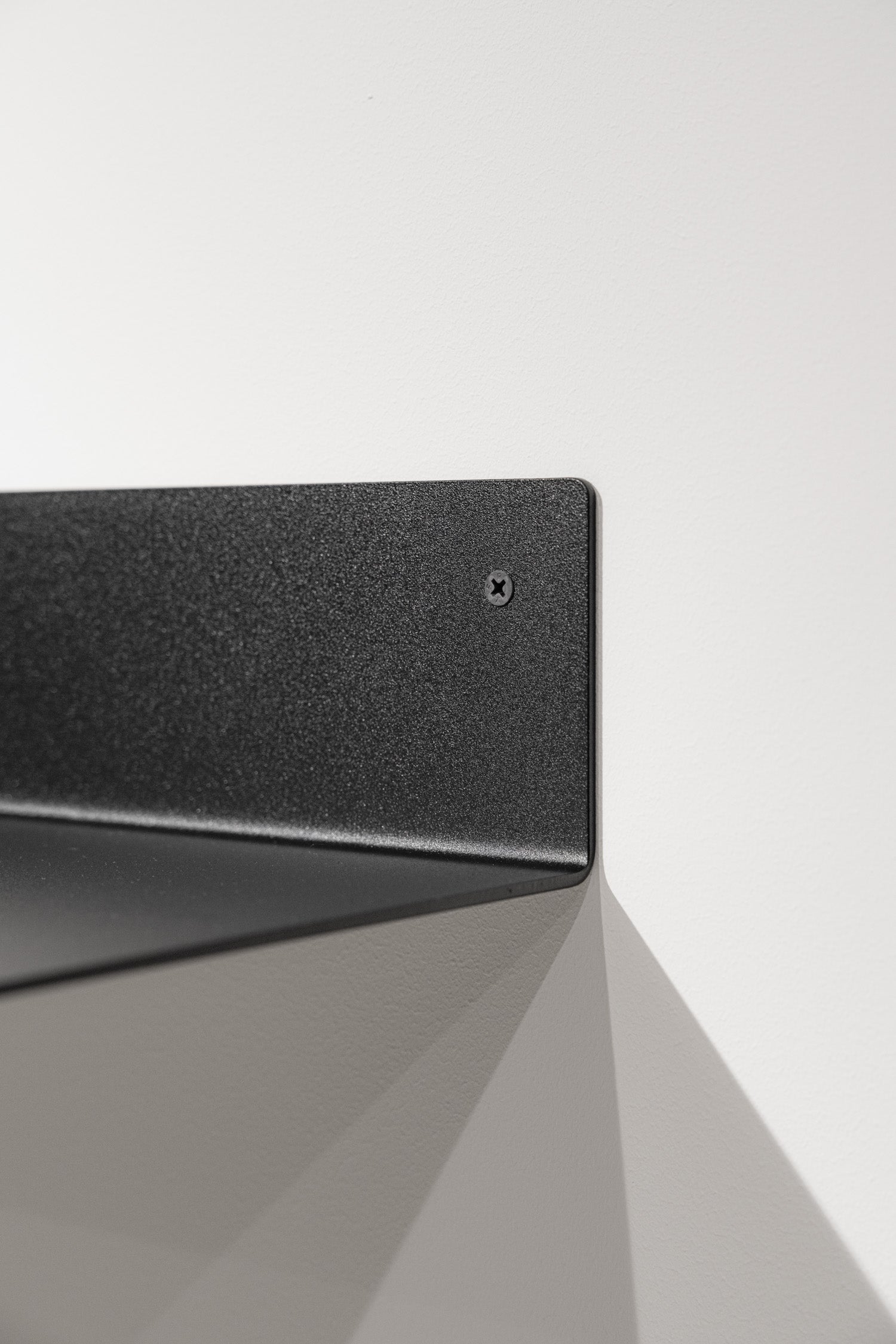 Display Metal - Shelf in black aluminium