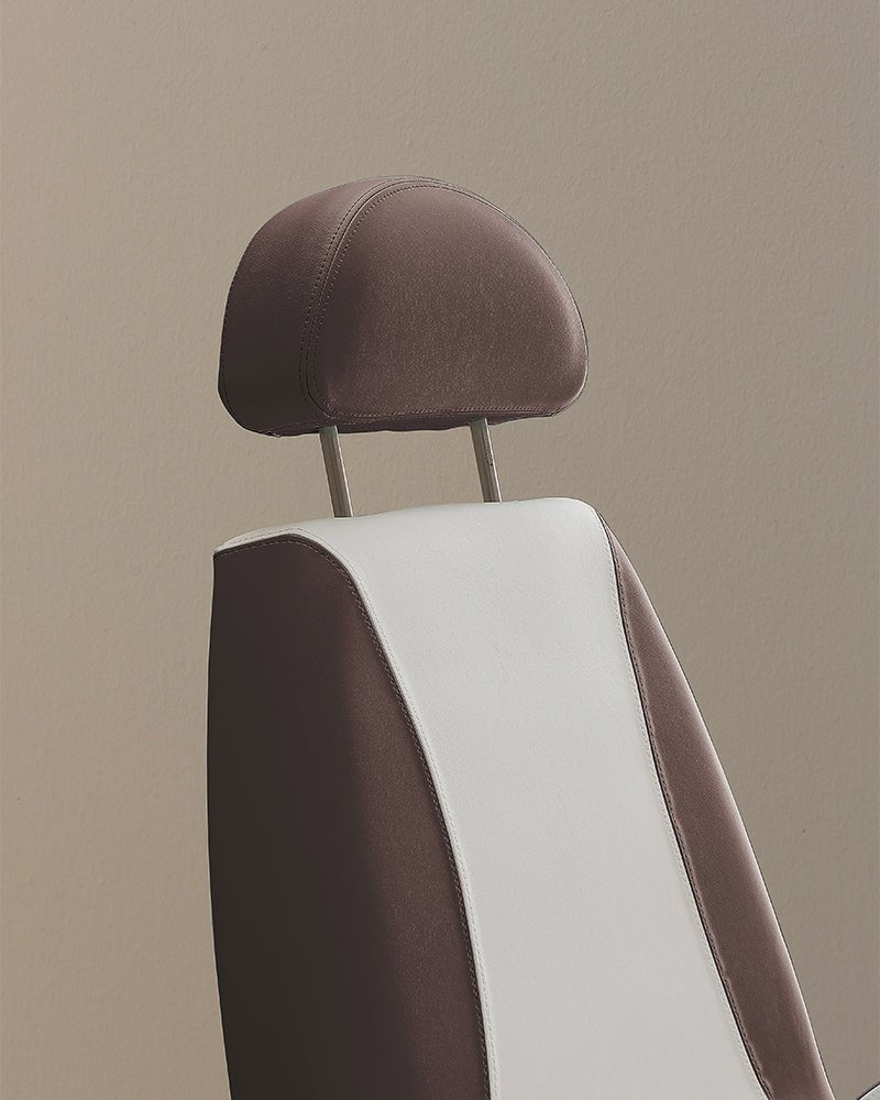 Edge - Brown and white pedicure chair - Built-in foot bath