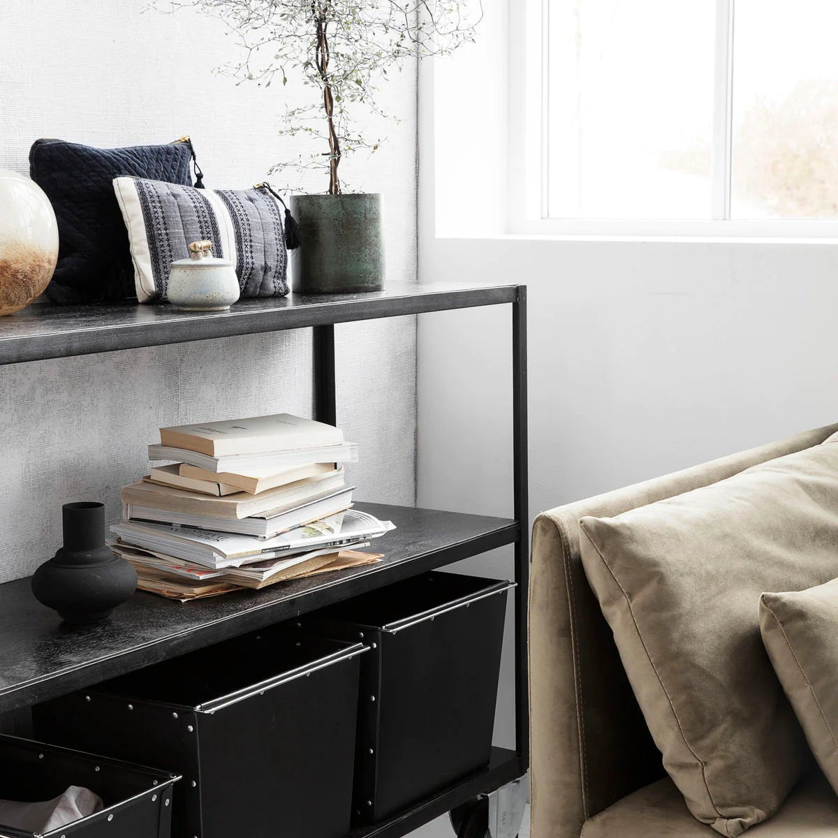 Reol m. hjul House Doctor Just Add People